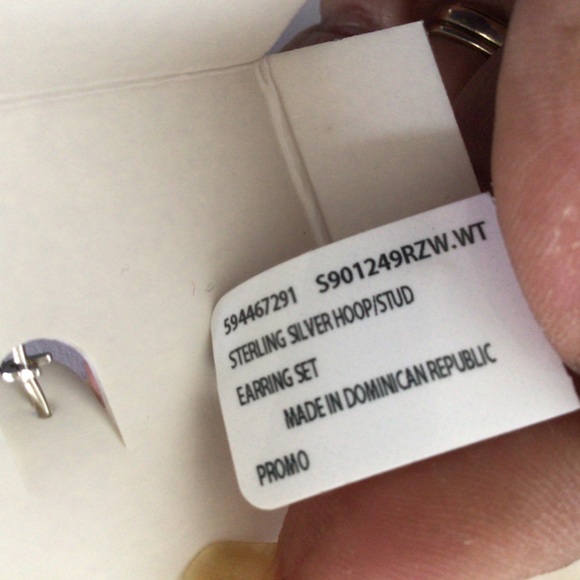 BRILLIANCE HOOPS AND SWAROVSKI STUDS NWT - Picture 14 of 15